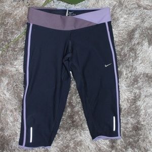 Cropped Navy Nike Leggings